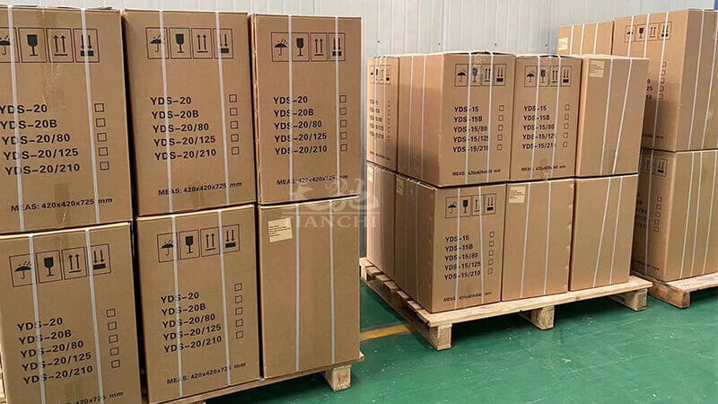 188個天馳液氮罐裝車運(yùn)輸發(fā)往外蒙